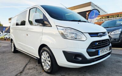 2017 FORD TRANSIT CUSTOM 290 LIMITED MANUAL DIESEL PANEL VAN.