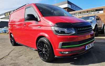 2016 VOLKSWAGEN TRANSPORTER 2.0 TDI T32 BLUEMOTION TECH HIGHLINE 4 MOTION SWB EURO 5 S/S 140 PS WITH ONLY 1 OWNER FROM NEW PRESENTED IN CHERRY RED COVERED 88,934 MILES